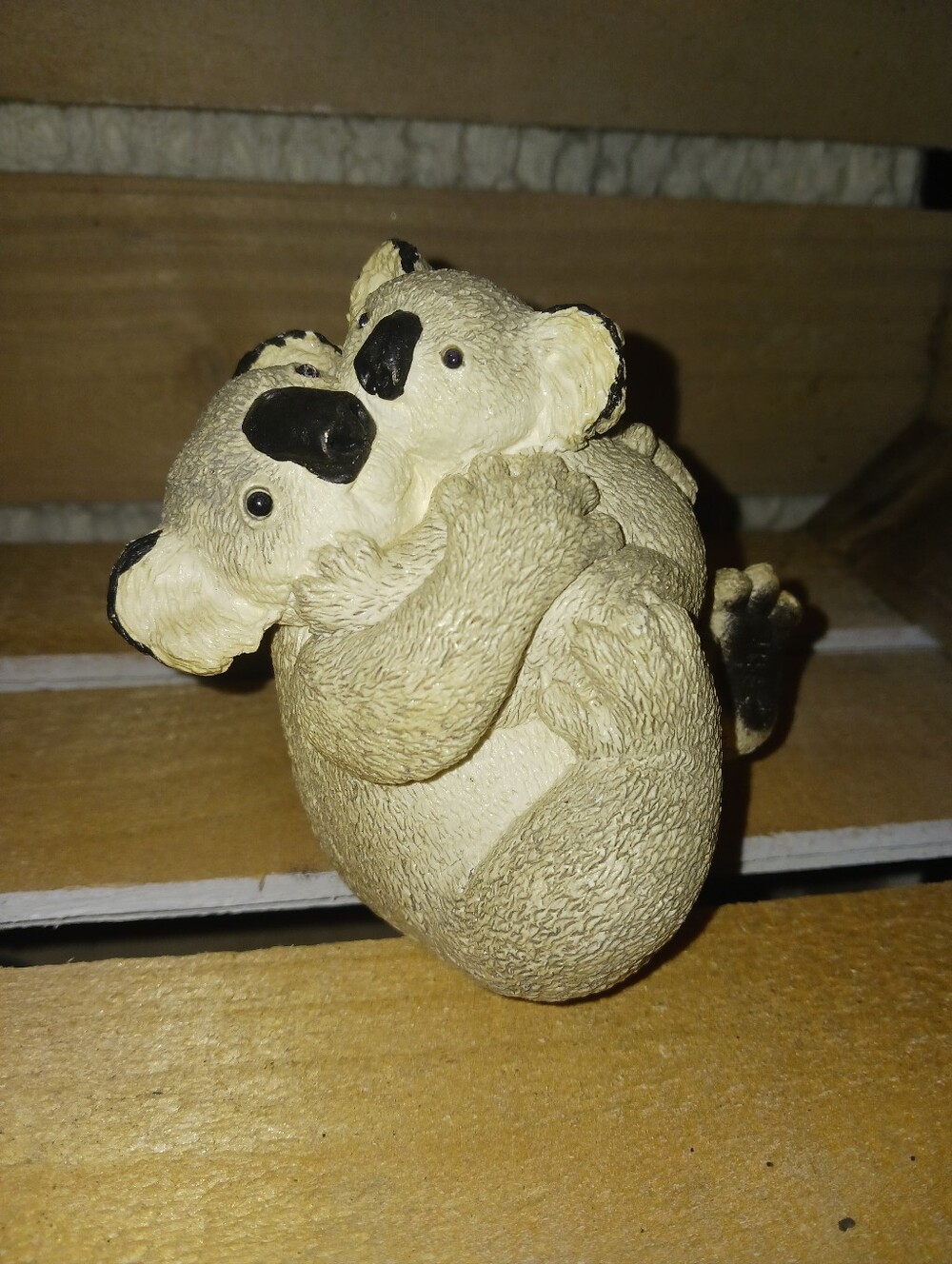 Neutral Beige Koala Mom And Baby Fugurine